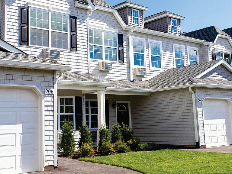 Echo Pond Luxury Apartments Moriches, NY