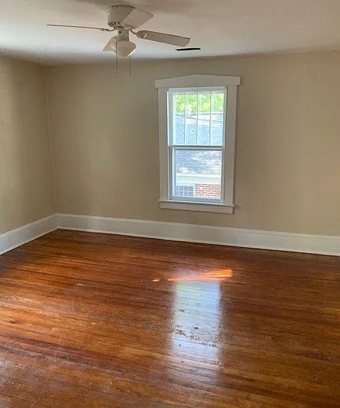 407 Biltmore St — Photo 10