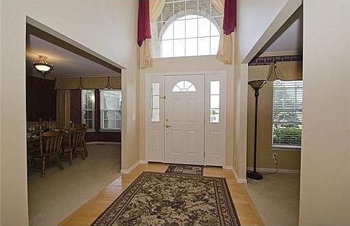 3rd image of 3228 Sandhill Dr