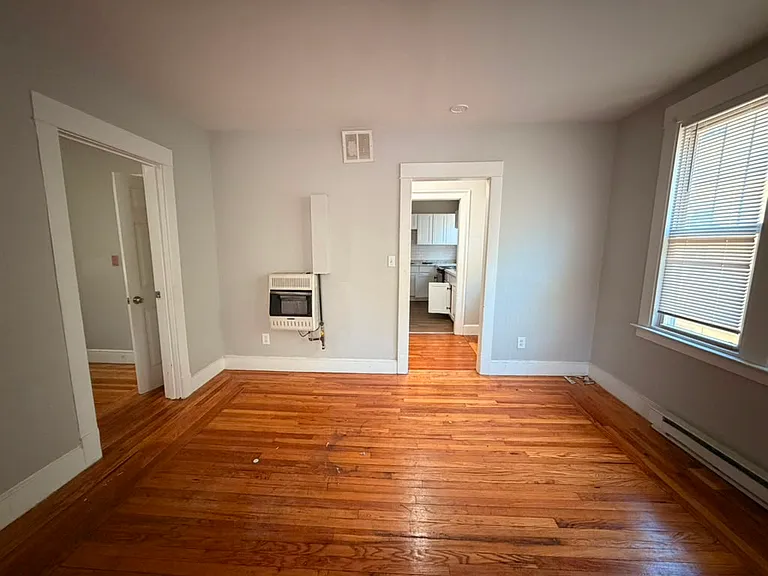 95 Willis St #2A — Photo 4