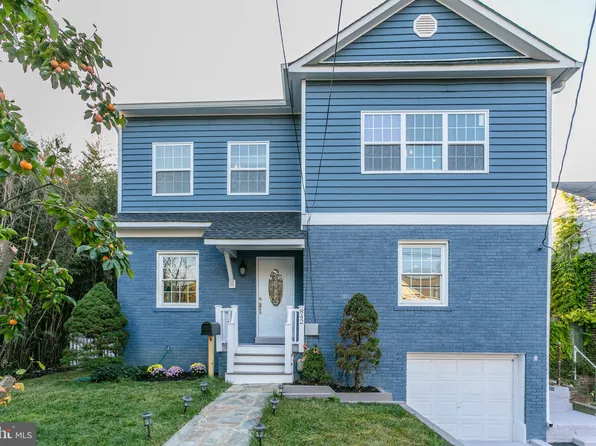 842 S Monroe St, Arlington, VA 22204