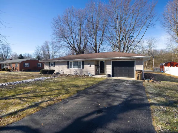 330 Westwood Dr, Winchester, IN 47394