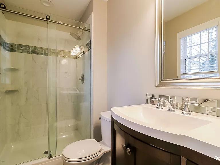 708 Stinson Ave — Photo 12