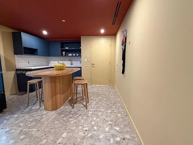 90 NE 32nd St #606 — Photo 26