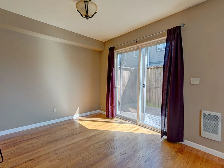 563 Kettle St #C4 — Photo 6