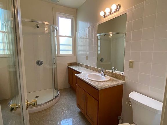 5th image of 950 Cabrillo St #10