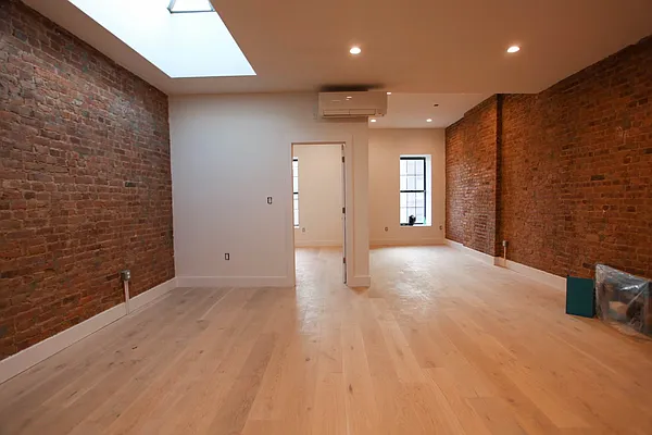 Rented by Metropolitan Property Group | media 60