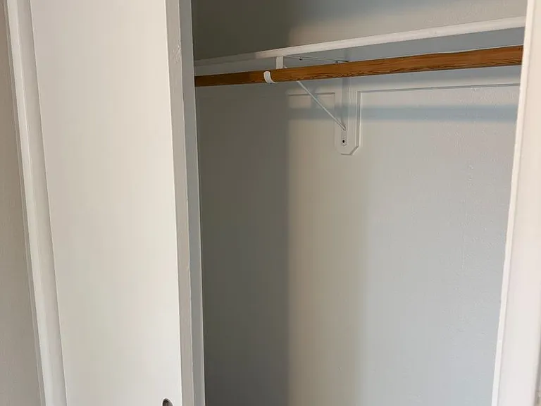 MAC CITY APARTMENTS — Photo 11