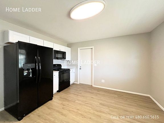 5th image of 3118 W Aster Dr