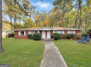 5869 Old Gordon Rd, Mableton, GA 30126