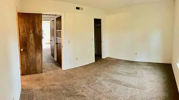 938 W Cleveland St #104 — Photo 8