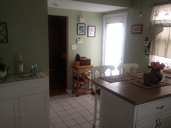 4th image of 1802 Belfield Ave
