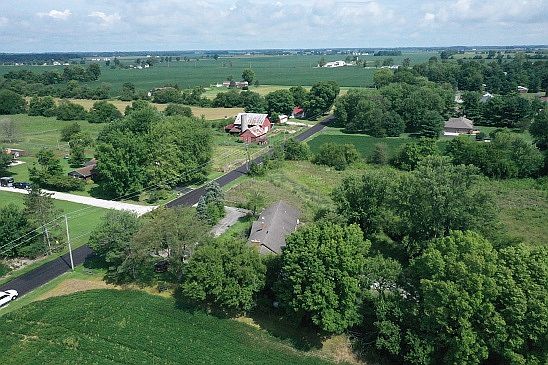 4th image of 1453 N County Road 200 E