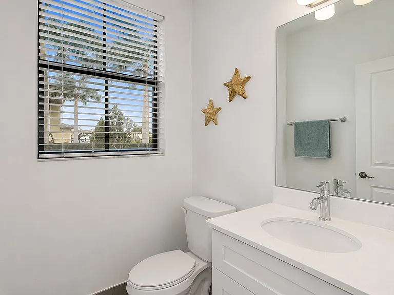 4822 NW 56th Ct — Photo 30