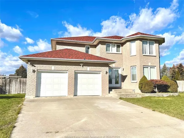 729 Donjon Ct, Windsor, ON N9G 2W3