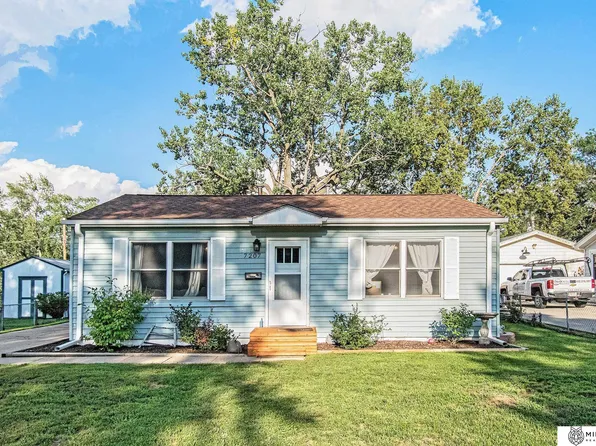 7207 S 71st Ave, La Vista, NE 68128