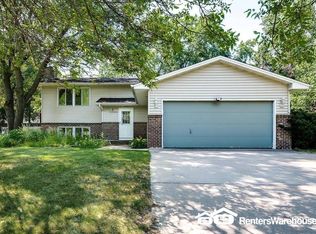 1550 Lois Dr, Shoreview, MN 55126