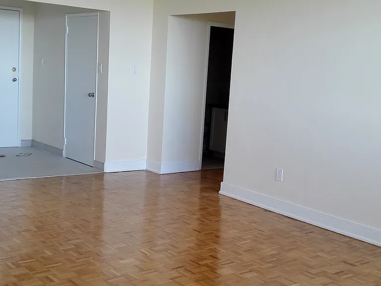 135 Fenelon Dr — Photo 25
