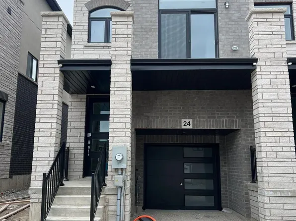 155 Equestrian Way #24, Cambridge, ON N3E 0E8