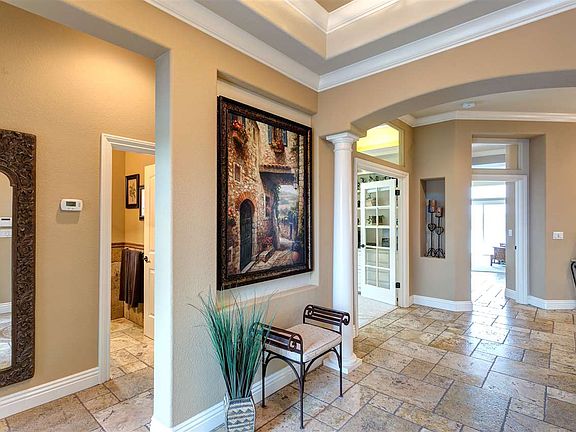 4th image of 2047 Newport Dr