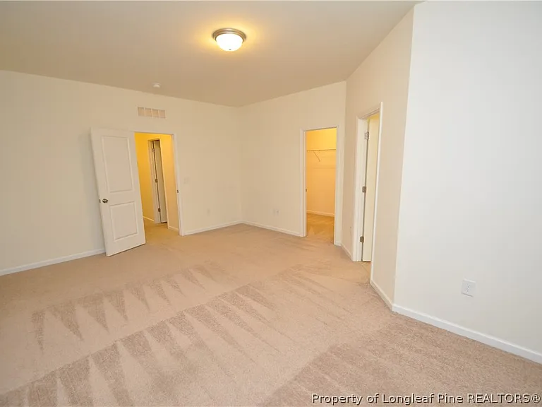 643 Briarcliff St — Photo 32