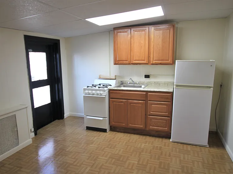 Robin Apartments — Photo 26