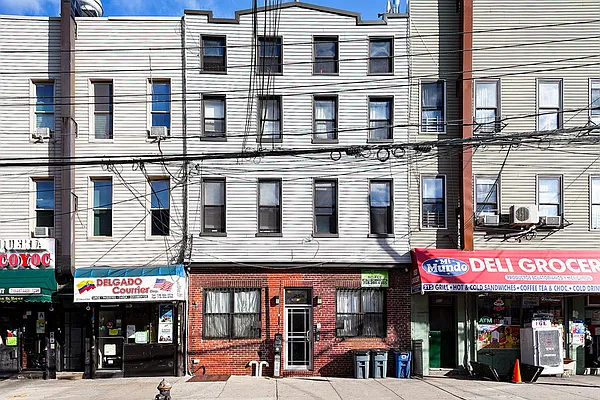 Rented by Brooklyn Group | media 8