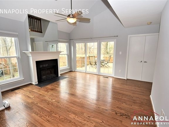4th image of 942 Yachtsman Way