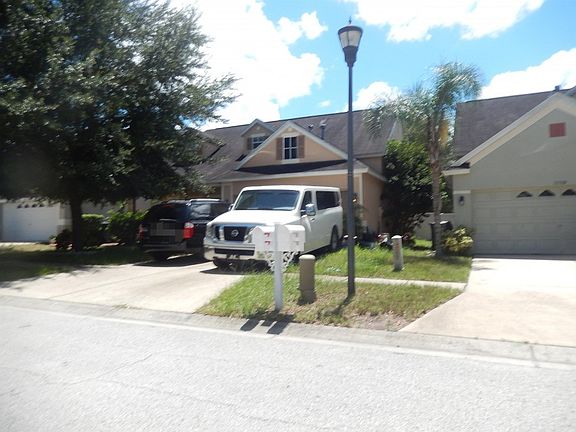 3rd image of 11121 Newbridge Dr