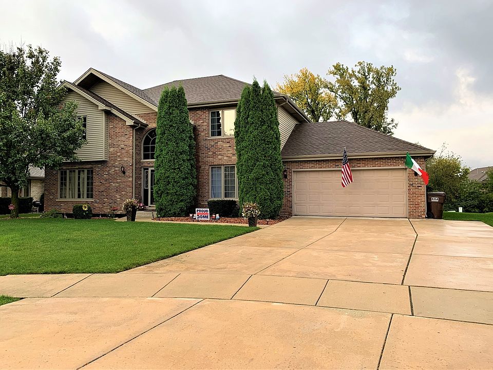 1st image of 8919 Fairfield Ln
