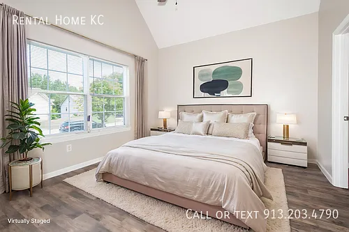 Just-remodeled 2-story Duplex near The Legends — Photo 4