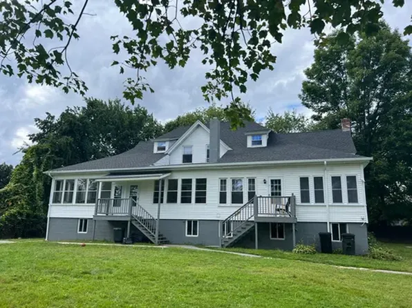 18 The Clearing St APT 1, Lunenburg, MA 01462
