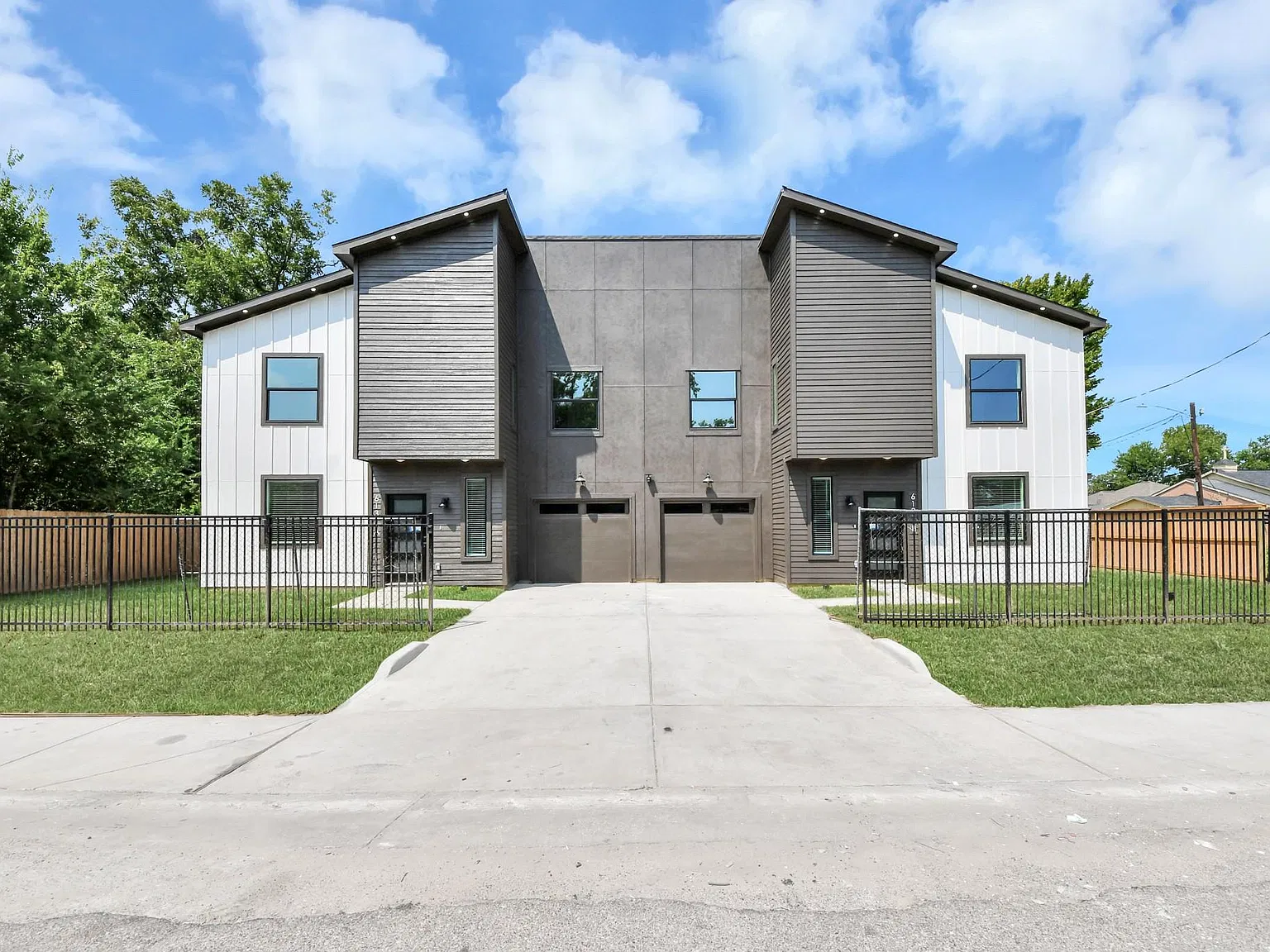3 bed, 3.0 bath, 2612 sqft, $1,950 — Photo 3