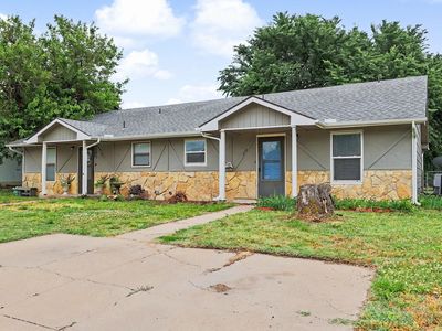 809-811 E 2nd St, Douglass, KS, 67039