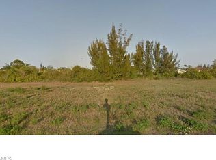 2021 Surfside Blvd, Cape Coral, FL 33991