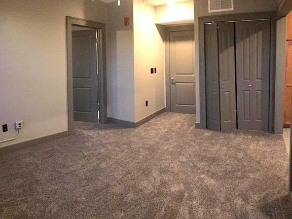 5th image of 1111 E Iron Ave #1