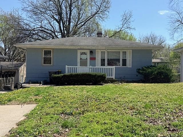 1st image of 7821 NE 51st St