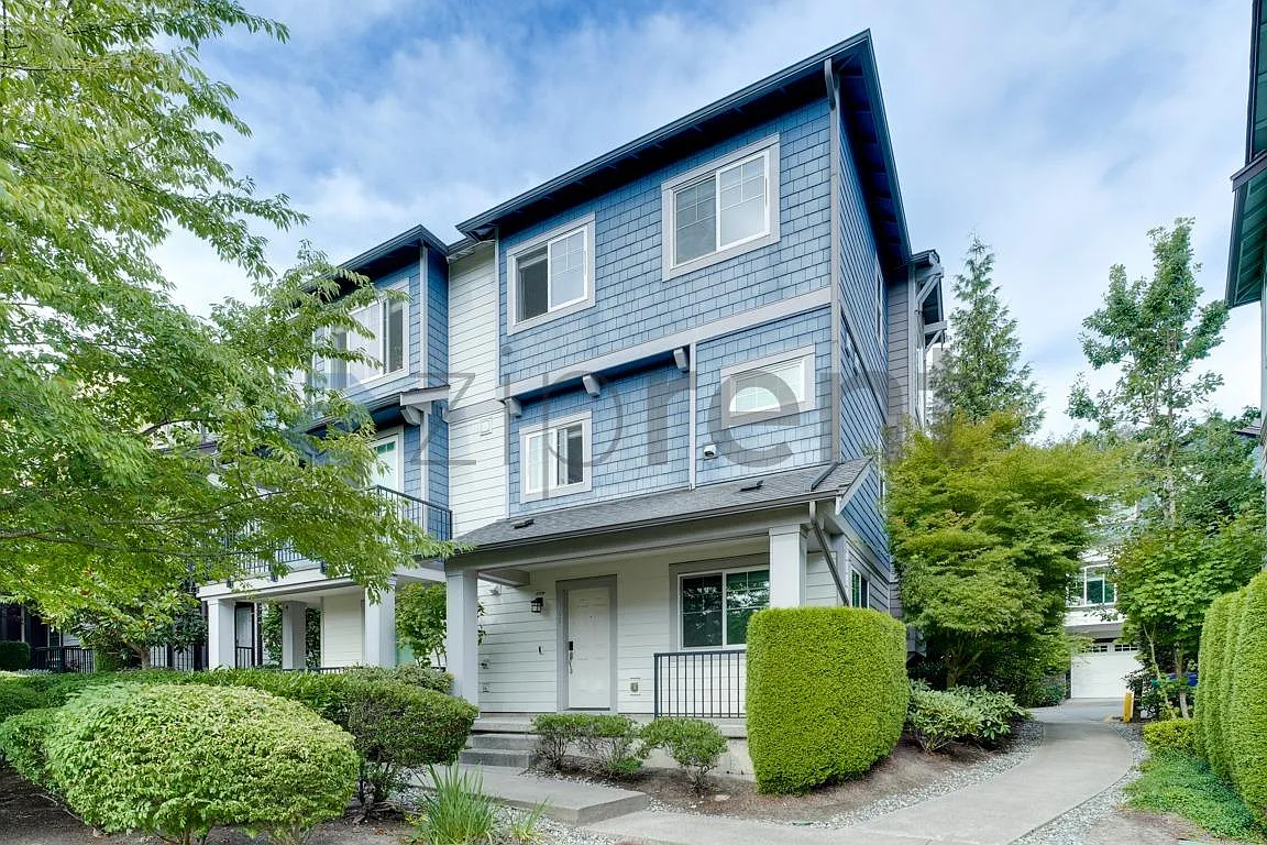 4 bed, 3.5 bath, 1804 sqft, $3,800 — Photo 1