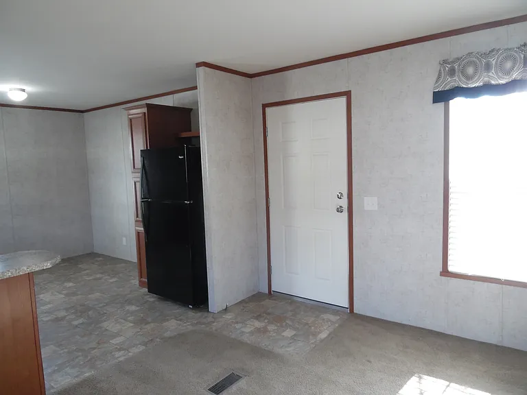 6500 S Division Ave — Photo 14