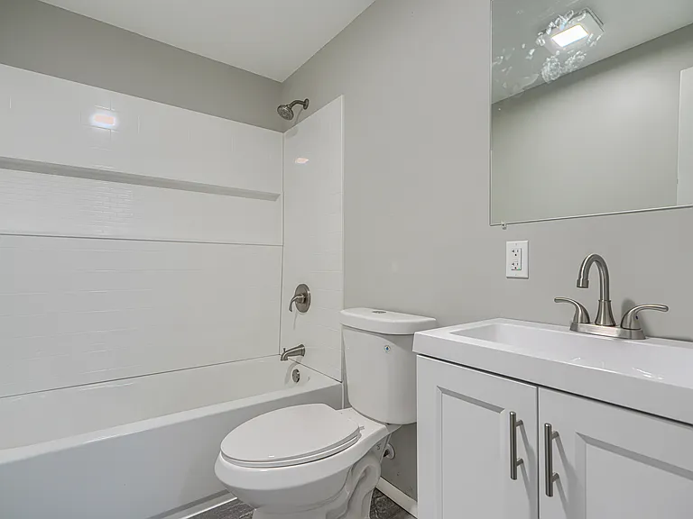 7842 Saint Boniface Ln — Photo 6