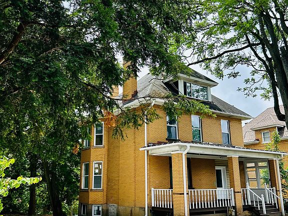 5th image of 25 Hillson Ave