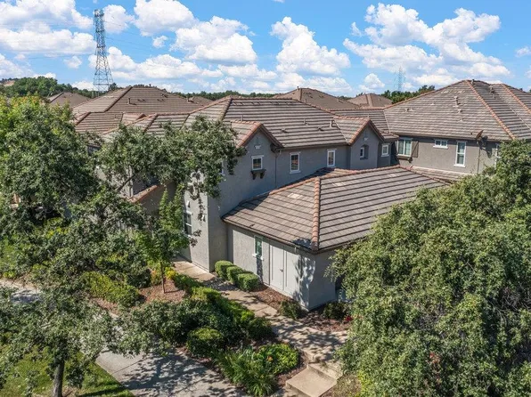 305 Cezanne Ln, Folsom, CA 95630