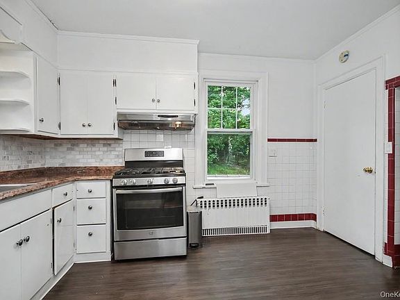 5th image of 15-17 Chestnut St Unit 15