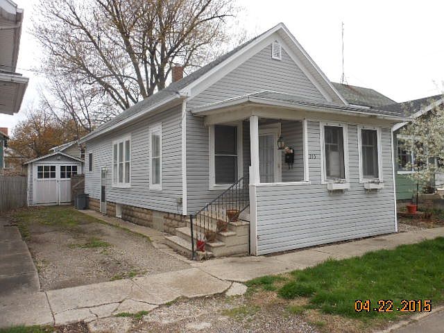 1st image of 215 S Cottage Ave