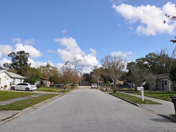 5th image of 5332 Rosegay Ct