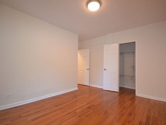 4th image of 13261 Sanford Ave APT 2C