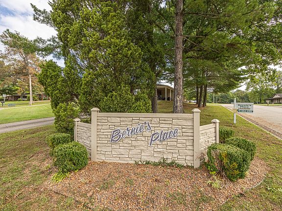 4th image of 530 Circle Pine Dr