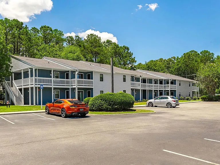 Azure Cove Apartment Homes — Photo 9