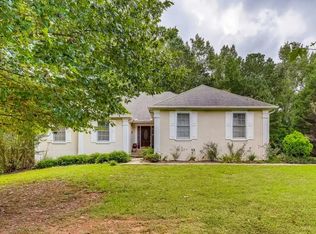 170 Red Maple Dr, Hampton, GA 30228