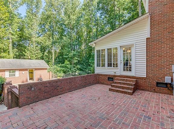 4th image of 507 Fairway Dr